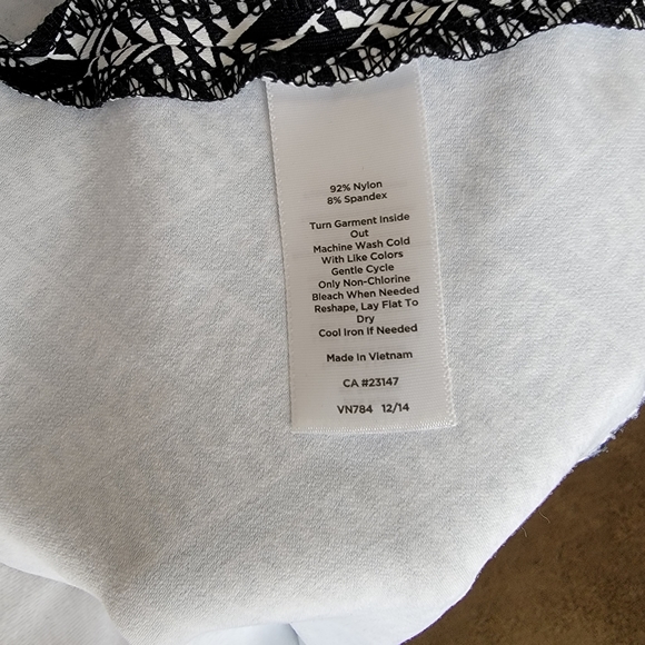 Talbots Womens Chevron Dress Medium Black White Faux Wrap Geometric Knee length - Picture 10 of 15